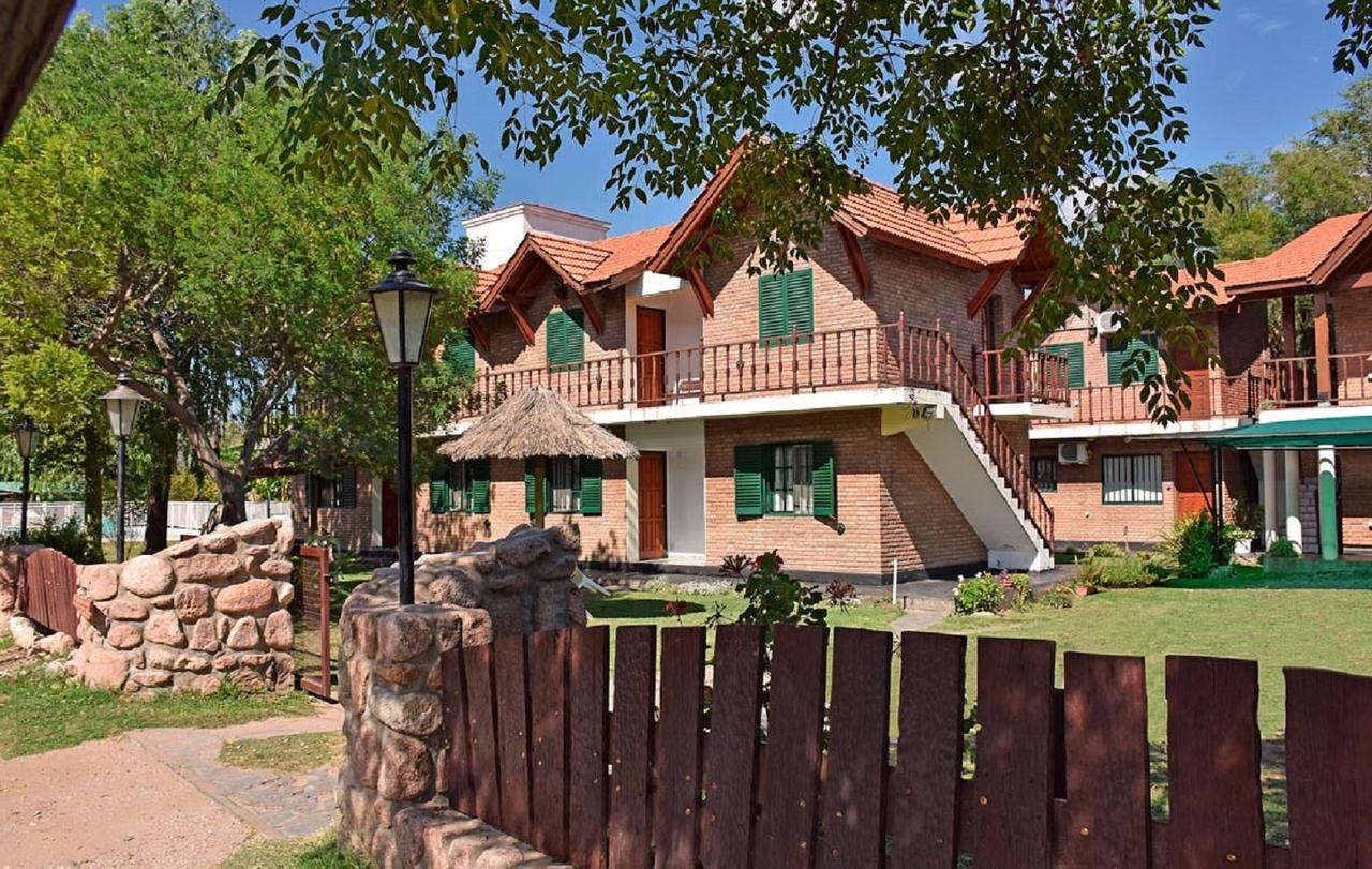 Hotel Nonquen Merlo Buitenkant foto
